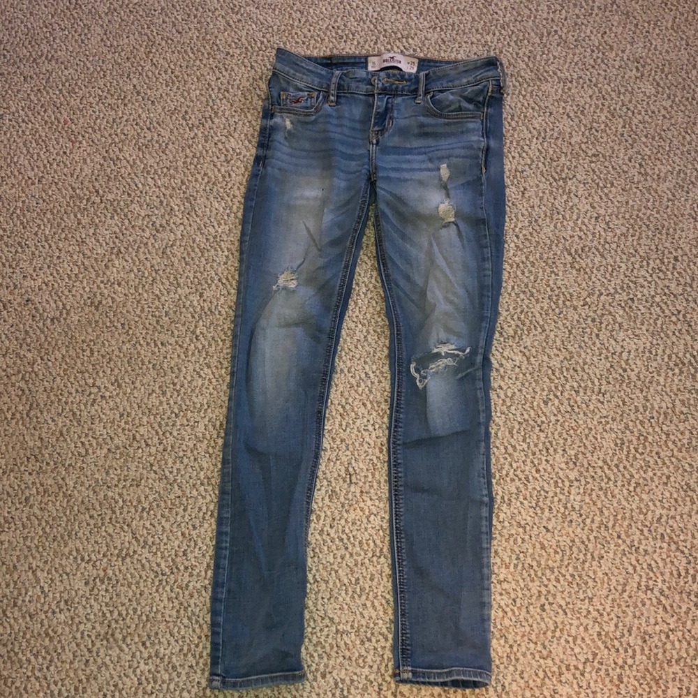 Light washed Ripped jeans